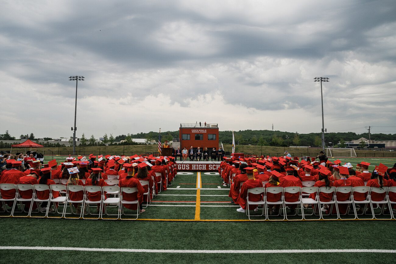 Saugus High Graduation Itemlive Itemlive