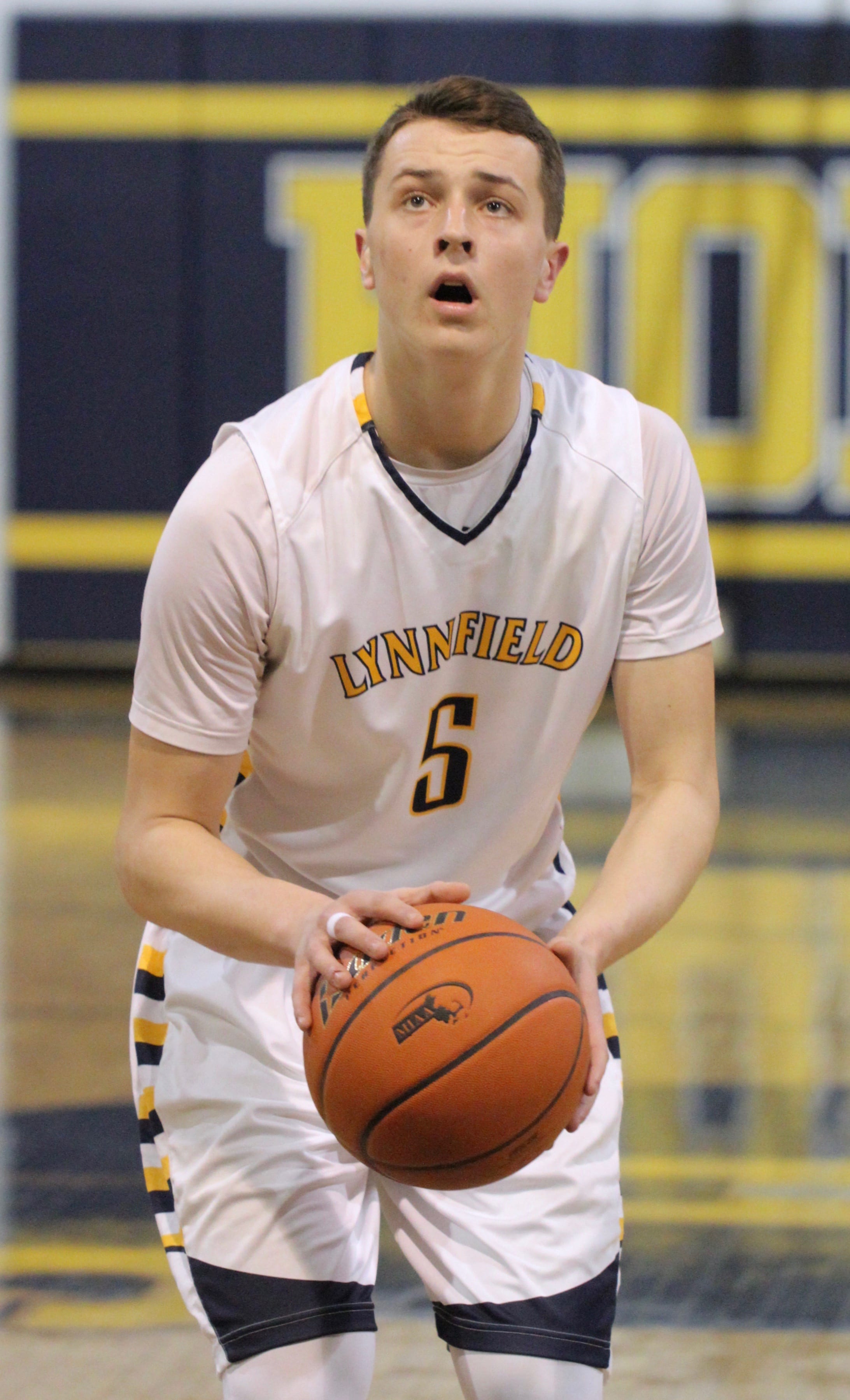 Lynnfield trio drives Pioneers to win - Itemlive