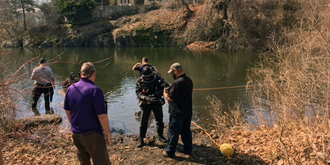 Divers search Foster Pond for evidence - Itemlive : Itemlive