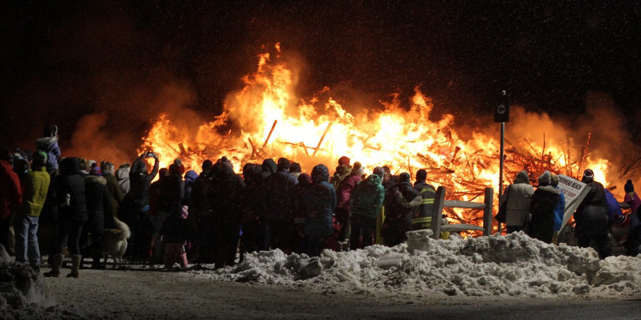 Marblehead, Nahant to hold Christmastree bonfires Itemlive Itemlive