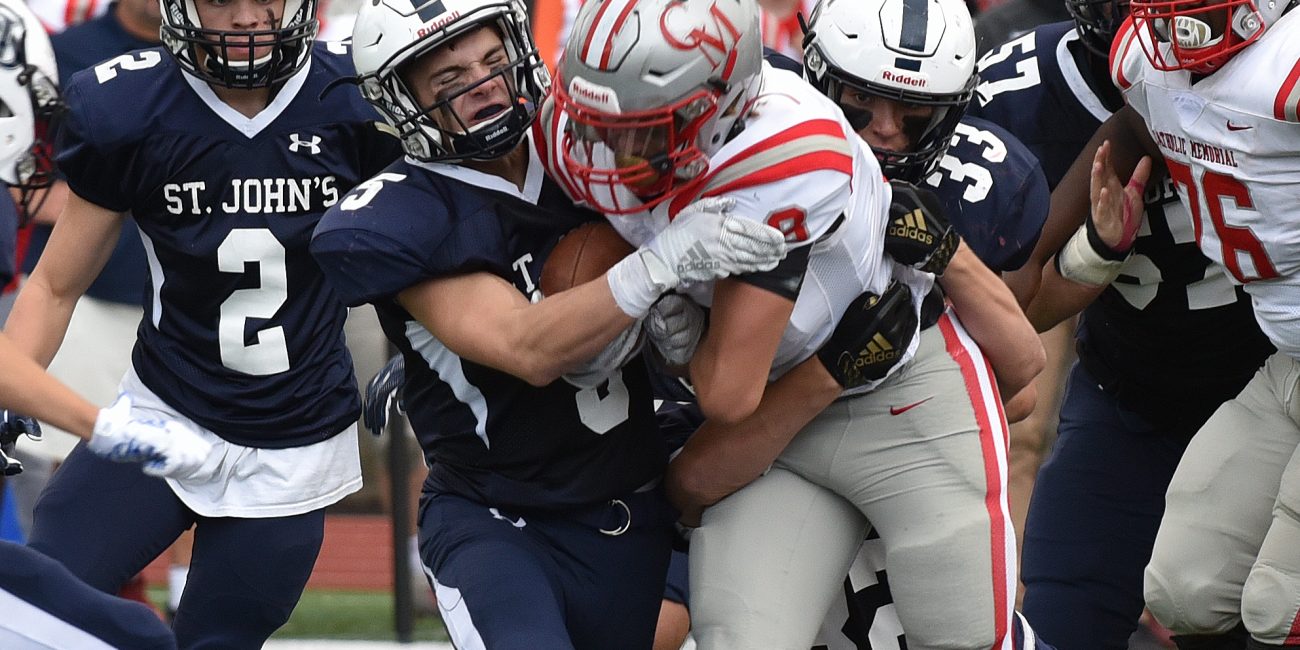 Prep football falls short to Catholic Memorial Itemlive Itemlive