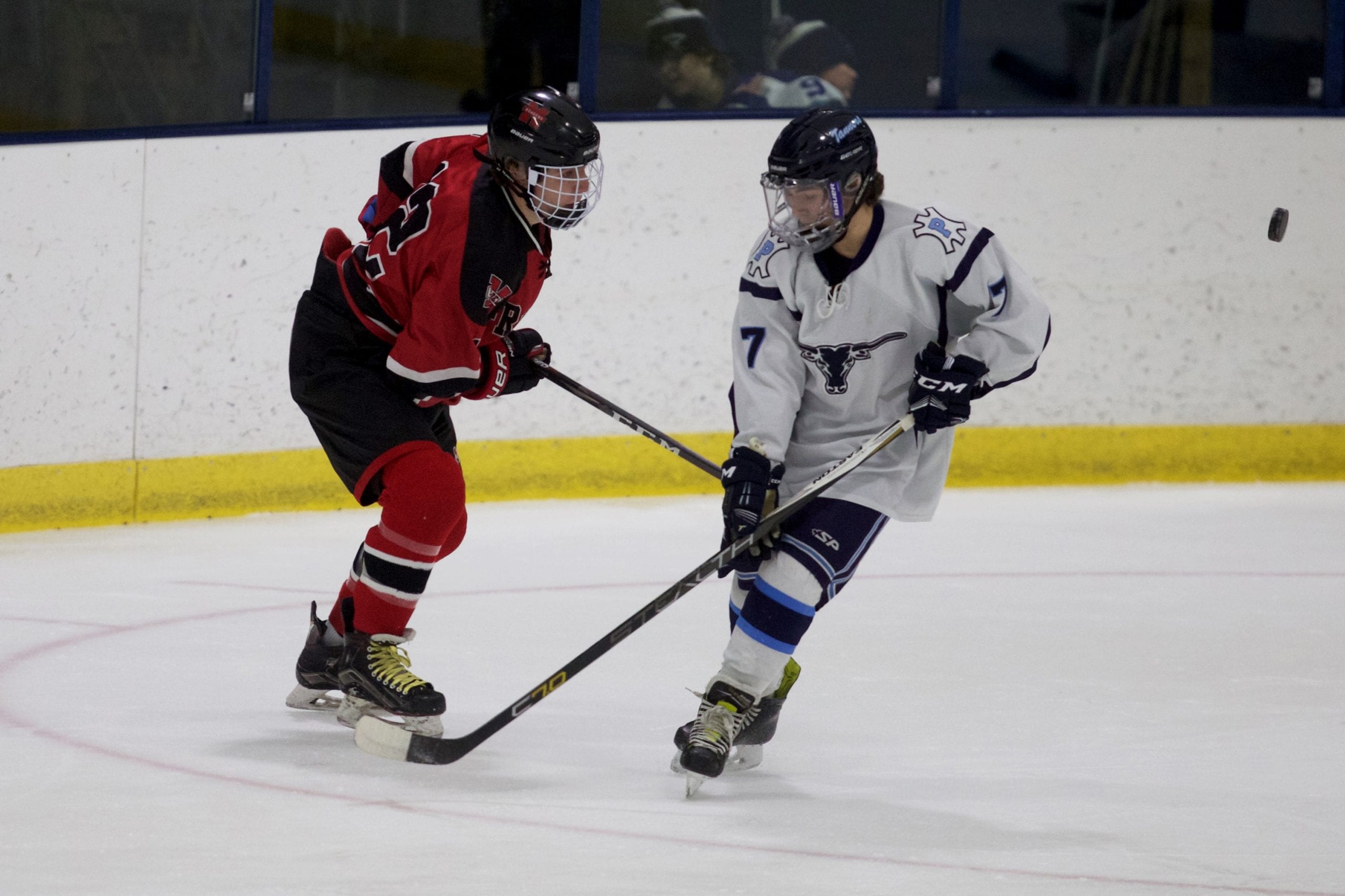 Marblehead boys hockey skates past Peabody - Itemlive