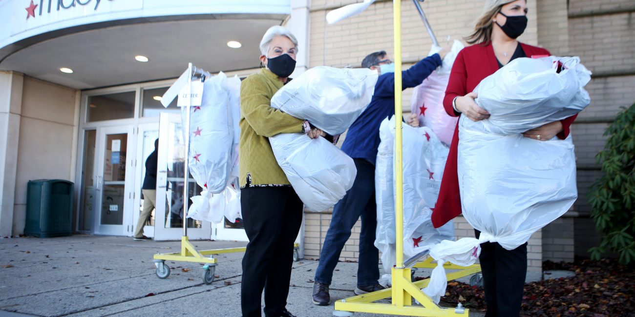 Macy's gives Peabody schools a warm feeling Itemlive Itemlive