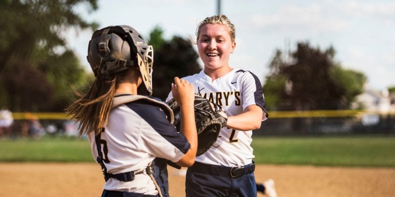 St. Mary's softball offense explodes to capture CCL title - Itemlive
