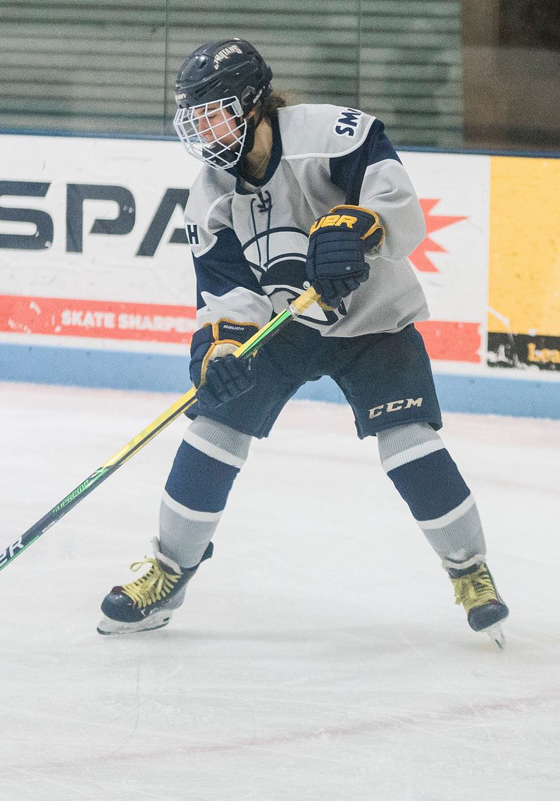 St. Mary's girls hockey opens with shutout win over Williams