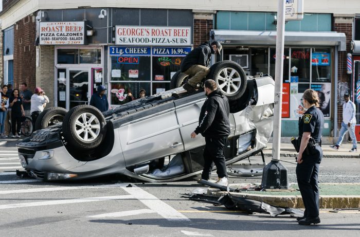 Downtown crash stops Lynn traffic - Itemlive : Itemlive