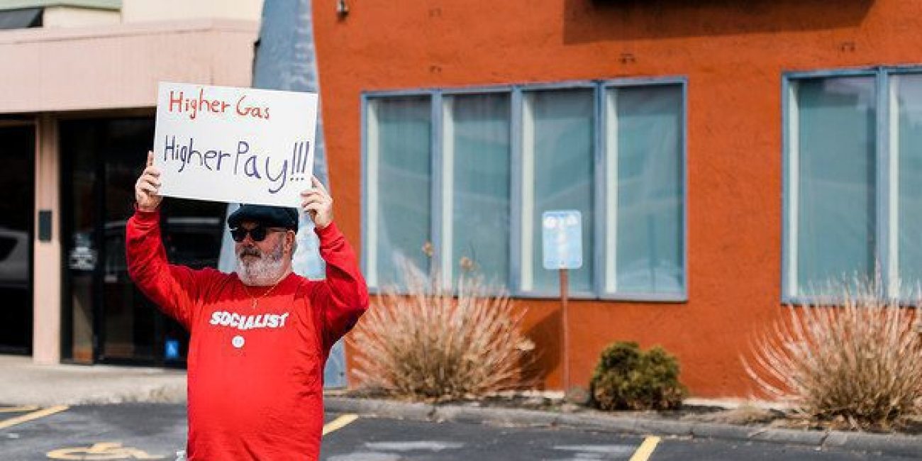 Rideshare drivers drive home their point in Saugus Itemlive Itemlive