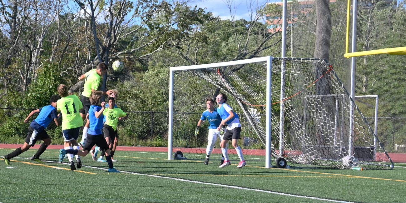 Pioneers win the scrimmage over the Hawks Itemlive Itemlive