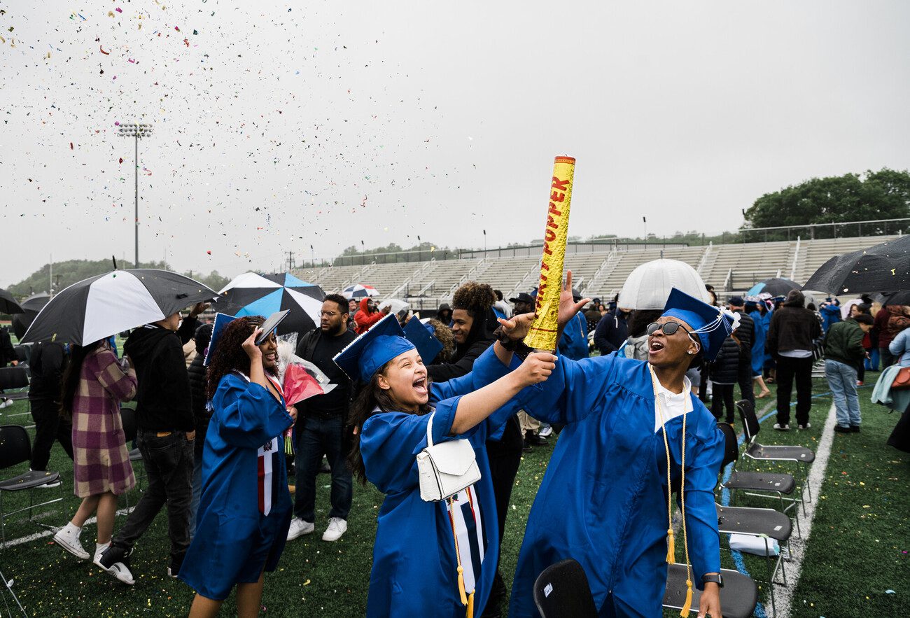 Rain doesn't deter KIPP Lynn graduates Itemlive