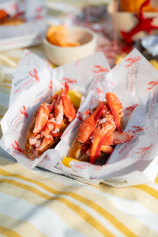 Cousins Maine Lobster at Bent Water Brewing Company