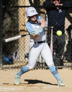 Late heroics lift Malden Catholic over Peabody