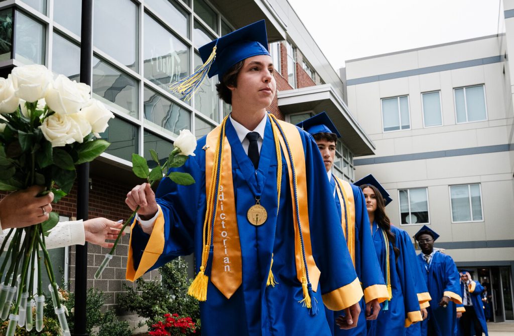 St. Mary’s graduates 131 - Itemlive