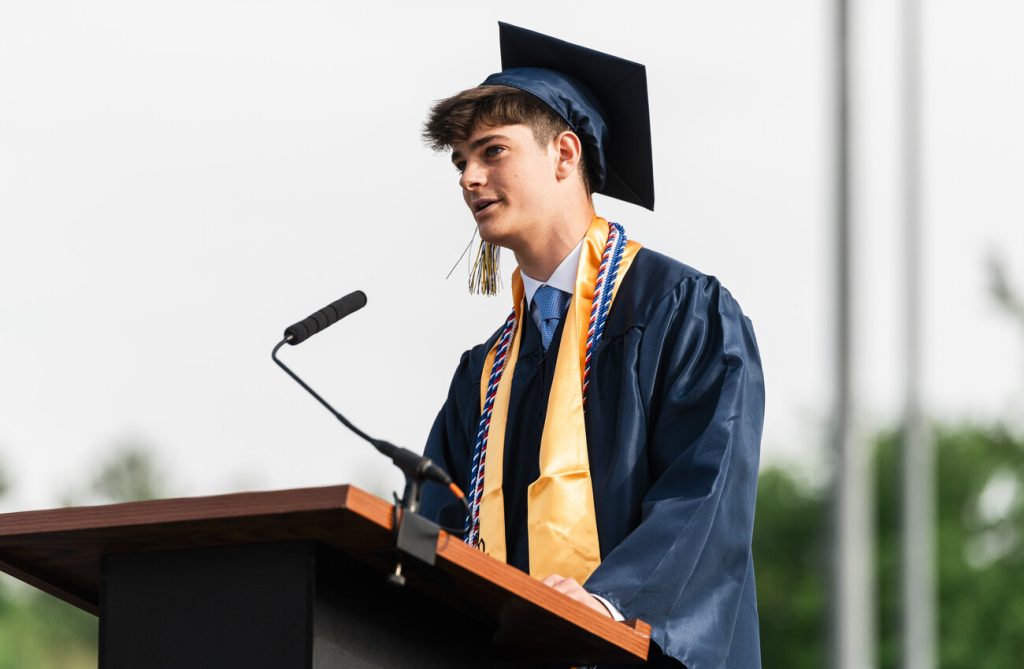 Lynnfield High graduates 129 - Itemlive