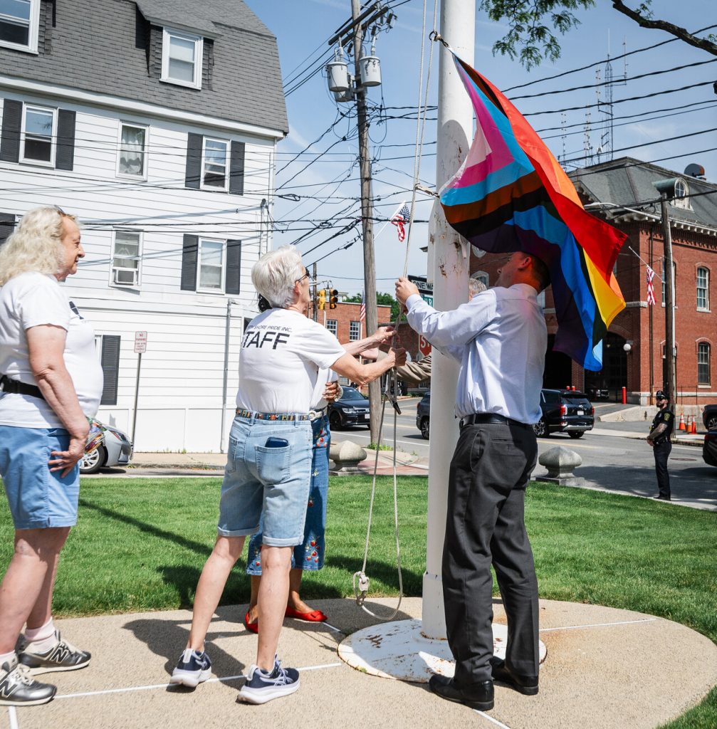 Peabody has Pride - Itemlive